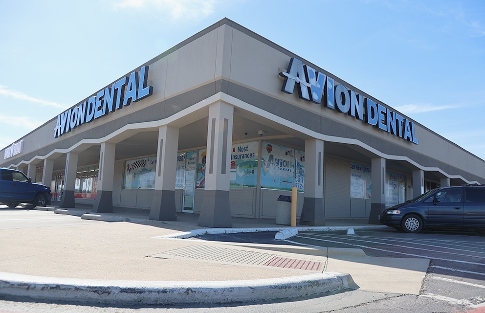 Outside view of Avion dental in Dallas Texas